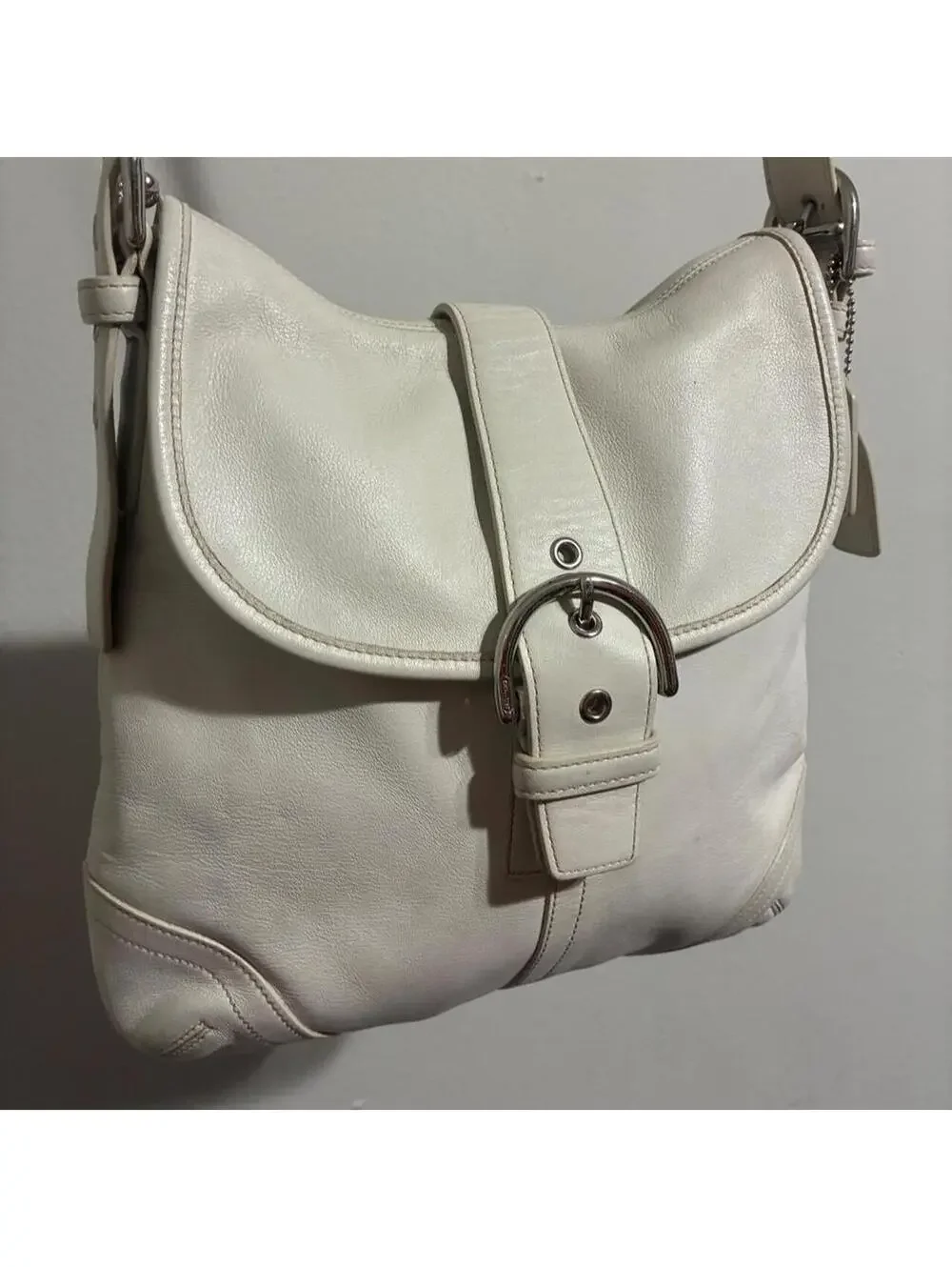 Coach Soho Cream Leather Flap Crossbody Shoulder Bag Y2K Buckle Purse Vintage